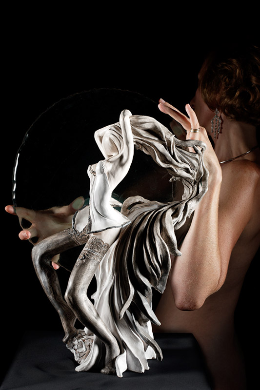 01_0318_Nu_au_bas_Web